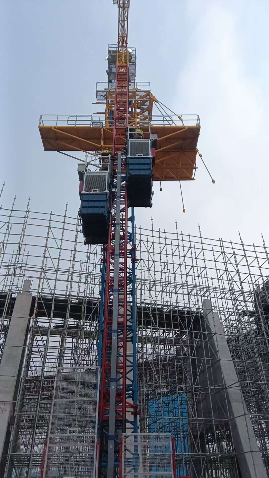 Corrosion Resistant Sliding Contact Lines with Rated Peak Withstand Current 6.75KA and Acceleration Resistance 49m/s²
