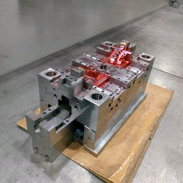 Hot Runner Plastic Injection Tooling with 500 Thousand Shots