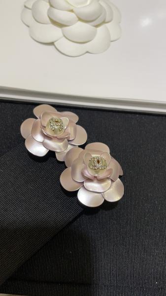Pink Gold Luxury Earrings Aesthetic Exquisite Design With Diamonds