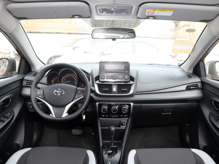 Тойота YARiS l 2022 1.5L CVT ПЛЮС подержанный автомобиль хэтчбека версии 1.5L 112HP L4