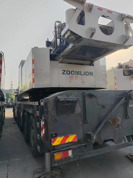 2019 Zoomlion Crane 300 Tons 7-Section Boom 80m Main Boom 28m Jib 140 Tons Counterweight With Overrun 3 Hooks Two Mercedes-Benz Engines Rexroth Hydraulics German ZF Transmission
