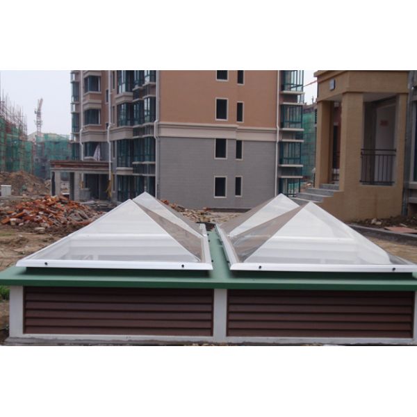 Polycarbonate Dome Skylight, Easy to Install & Transport, Custom Sizes Available, Long Lasting Roof Light Cover