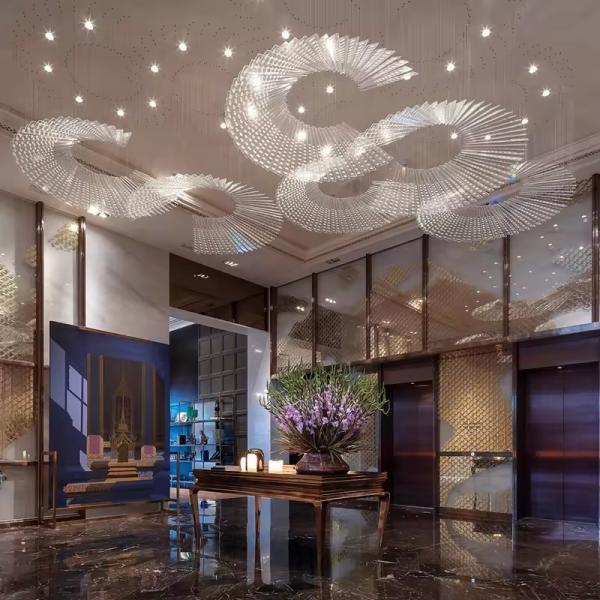 Éclairage de lustre grand et unique en verre de luxe moderne, non personnalisé, pour la décoration intérieure