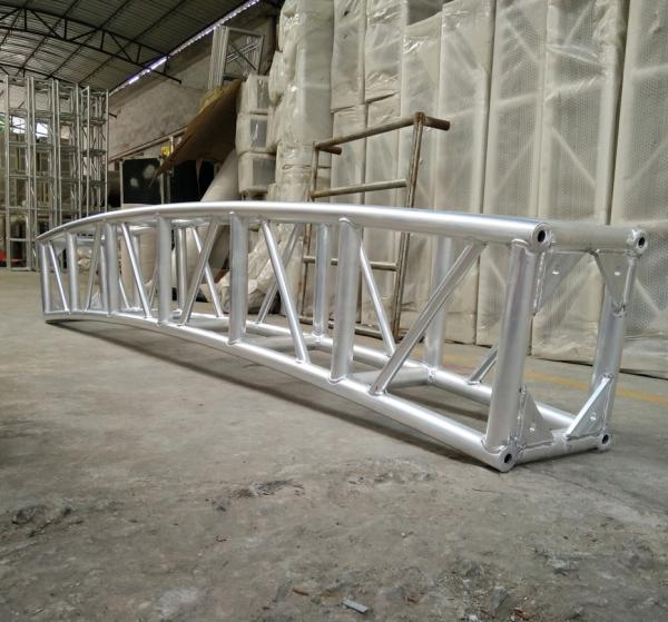 350 * 450mm Aluminum Curved Lighting Screw Truss For Outdoor Show