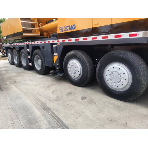 MOOG Hydraulic Cylinder and Eaton Hydraulic Pump Used Truck Crane QY100K at Affordable