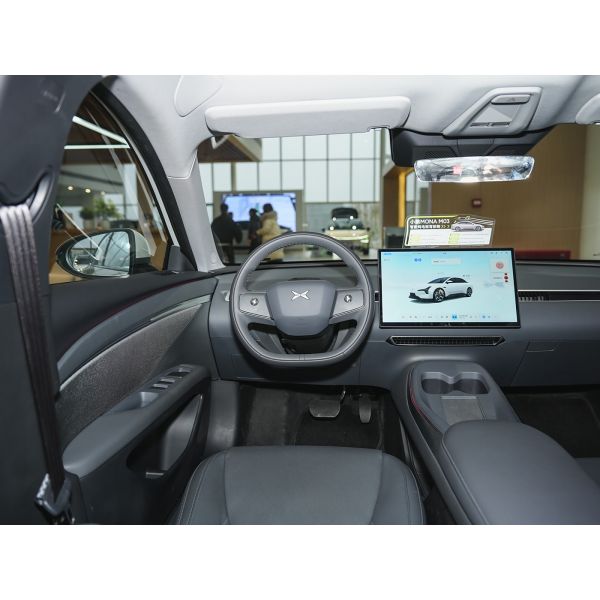 Compact MONA 03 Xpeng Electric Car Sedan Long Range 620KM