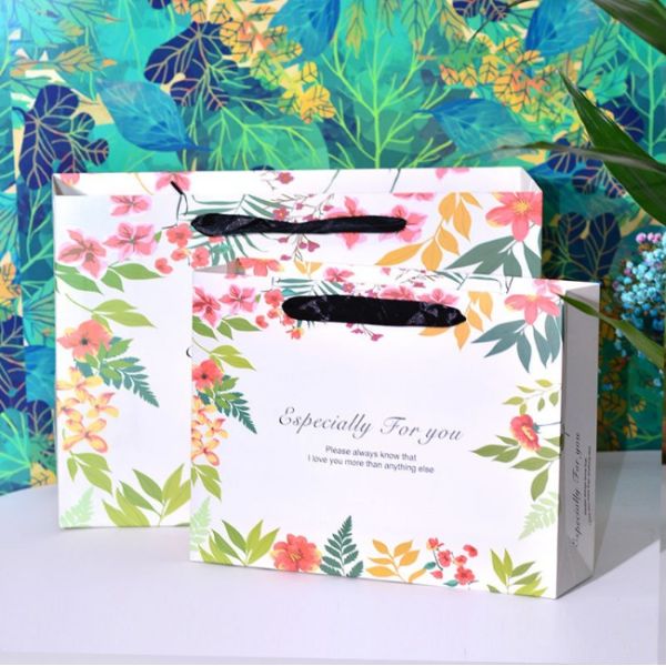 Винтажные листья напечатали сумки подарка с ручками ленты