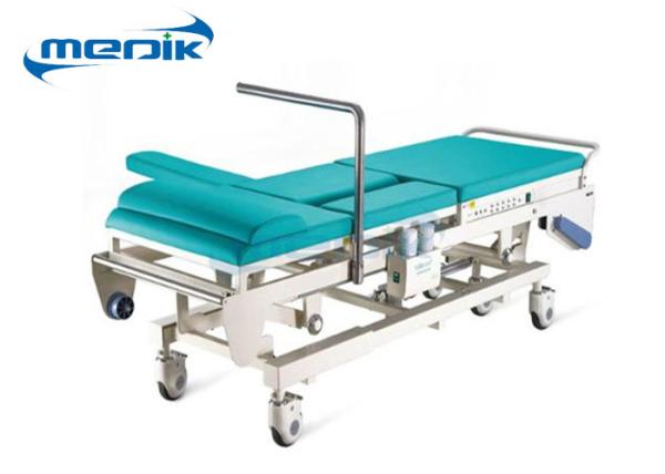 O exame médico do ultrassom apresenta o ajuste horizontal bonde para a imagem latente