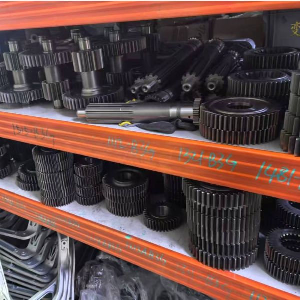Transmission Gearbox Sinotruk Howo Shacman Dongfeng Foton Truck Parts FAST Gearbox for Sinotruk Shacman Foton Truck HW19710