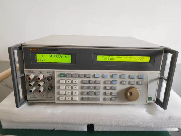 5720A Fluke Multifunction Calibrator With Colour Touchscreen