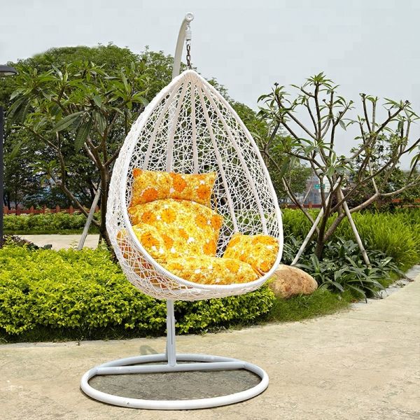 Metal Frame Single Swing Chair with Hand-Made PE Rattan Hanging and Mail Packing