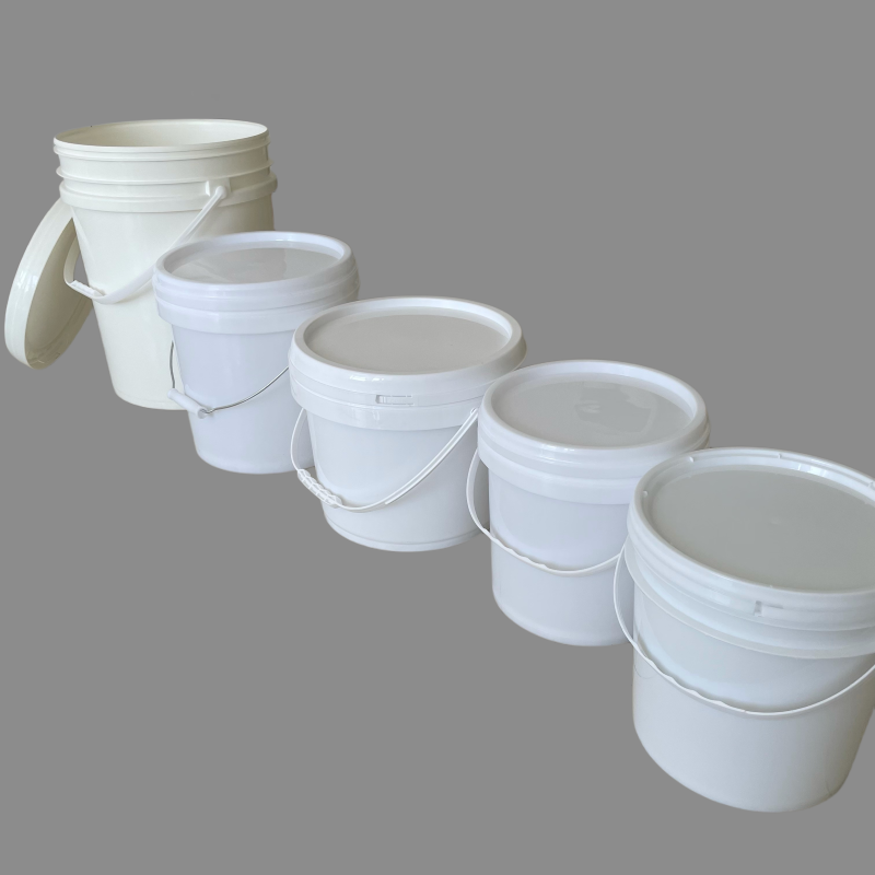 Red Plastic Buckets 18L 20L 25L The Ultimate Solution for Washing Bucket Pail