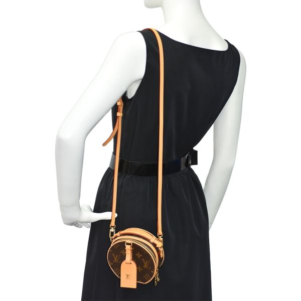 Grained Calfskin Monogram Canvas LV Lockme Tender Bag M44699