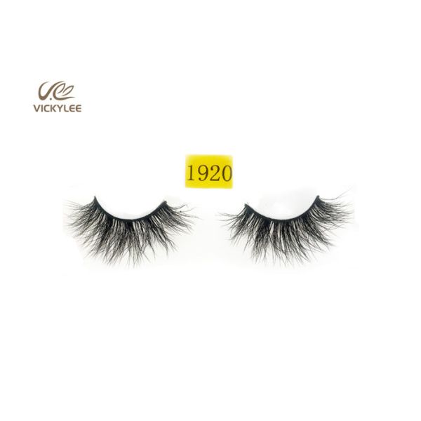 Handcrafted Fan Shaped 31mm Dramatic Fake Eyelashes