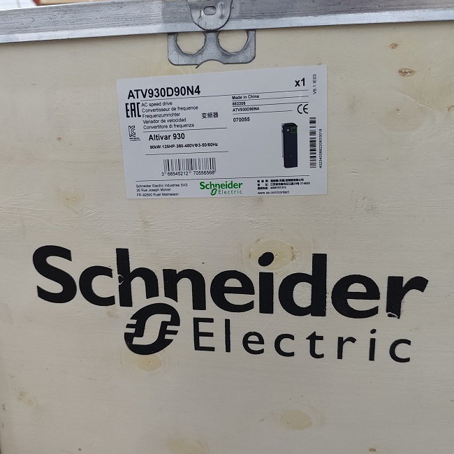 ATV930D90N4 Schneider Electric Variable Frequency Drive For Industrial Motor Control Systems