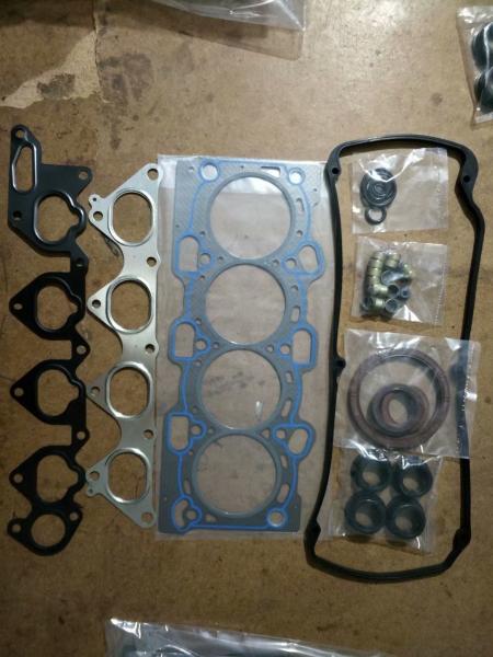 Top quality metal Engine 4G94 full gasket set fit for MITSUBISH automobile