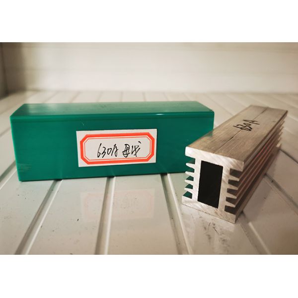 Anodized  6m Mill Finish Aluminium Profiles Extrusion Elegant