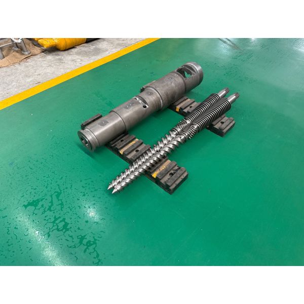 Chrome Plated Conical Twin Screw and Barrel with 1000kg/h Max Output and 0.015mm/m Barrel Straightness