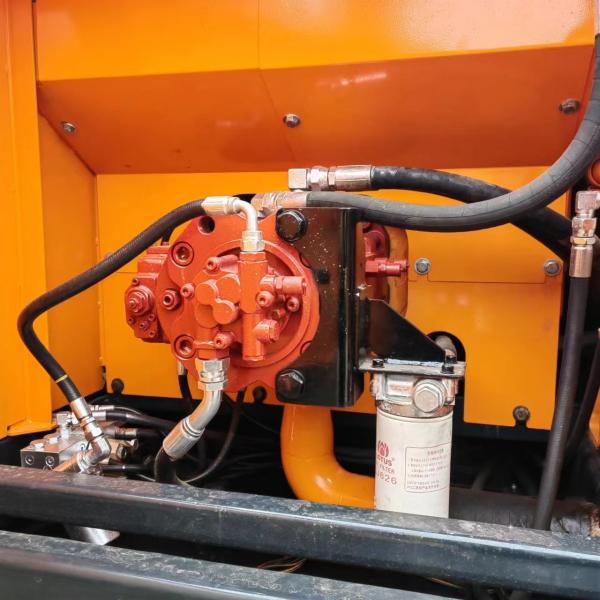 Excavadora Hyundai 220LC-9S 136KW Potência do motor 22100kg Peso operacional