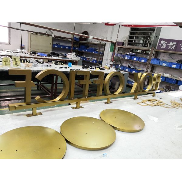 Custom 3D LED Letter Signs Aluminum / Acrylic Material 50000 Hours Lifetime