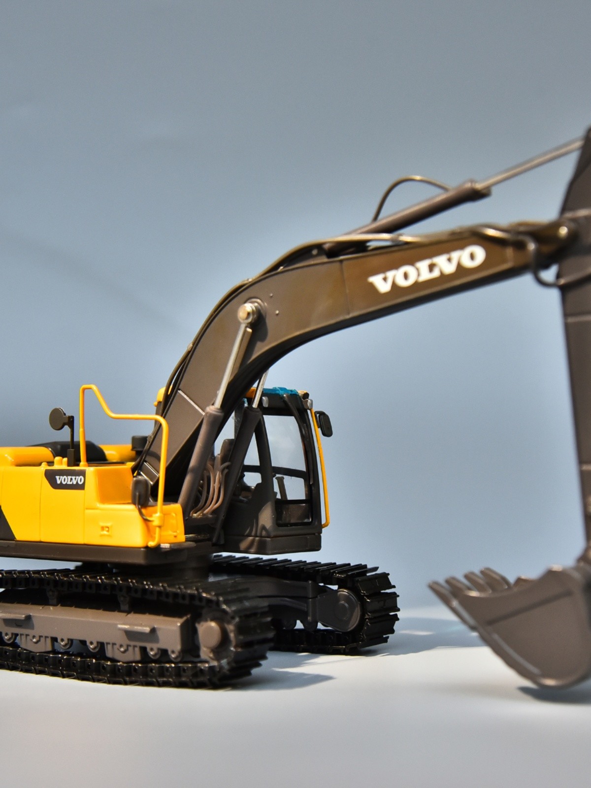 VOLVO Volvo EC220DL модель экскаватора из сплава оригинальное инженерное транспортное средство симуляция экскаватор орнаменты