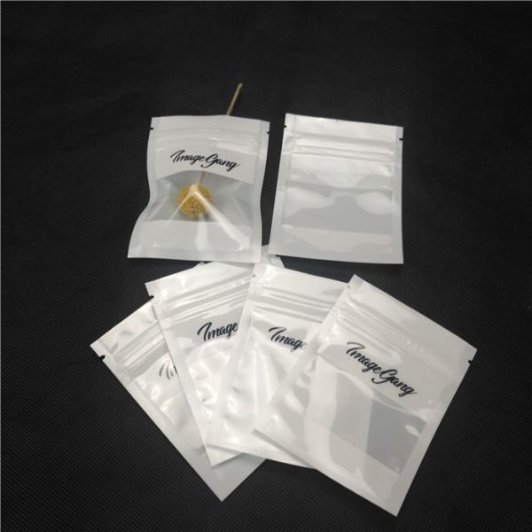 Os textos pretos imprimiram o fundo branco dos malotes da embalagem da joia para pacotes Earings do bracelete