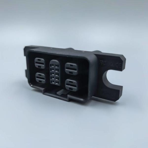 IEC 61984 EN 61984 Energy Storage Hybrid Connector 40A 14 Pin Male