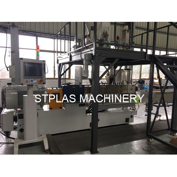 Máquina de composición plástica del tornillo doble para hacer pelotillas de la botella del ANIMAL DOMÉSTICO