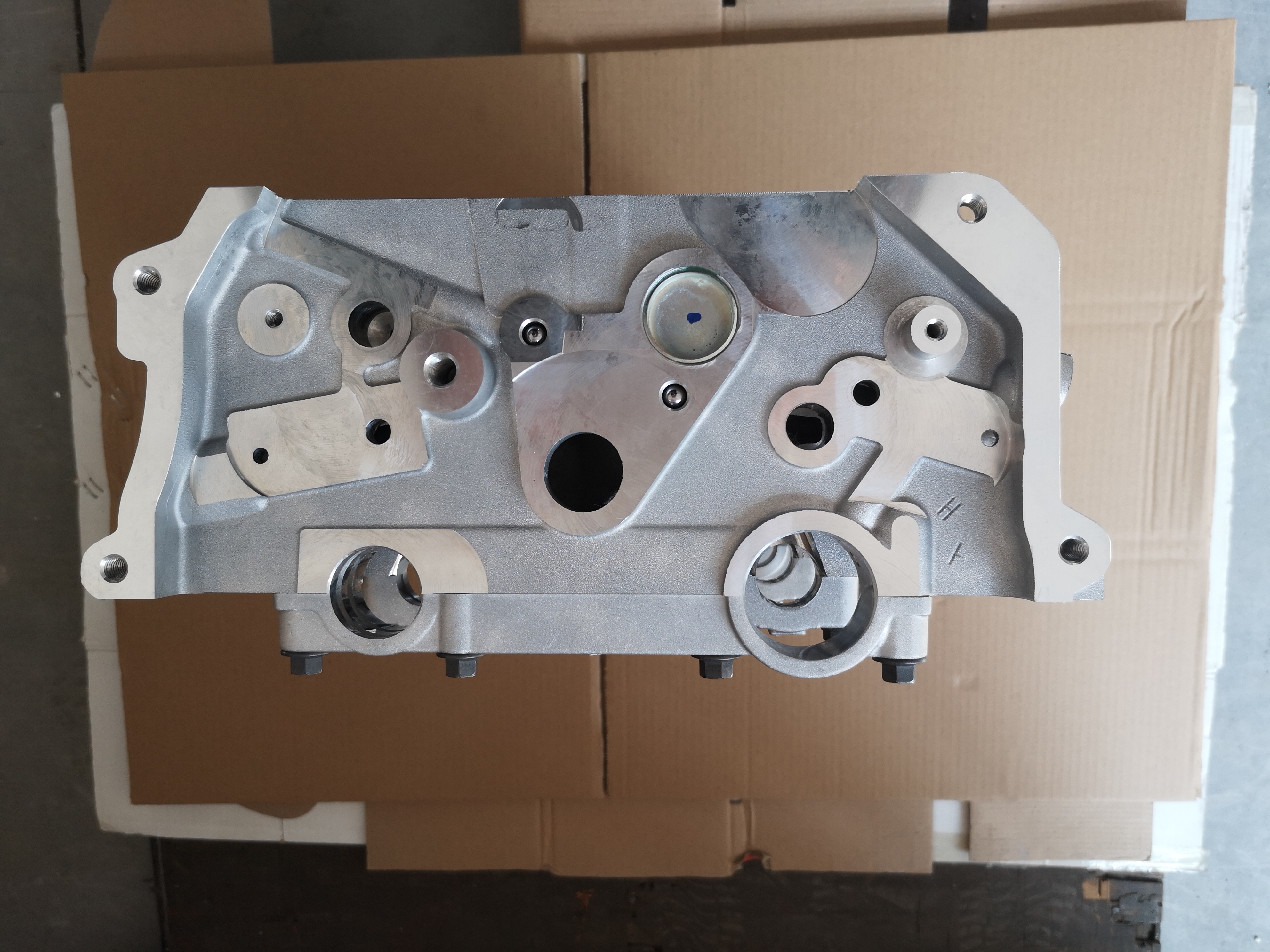 22100-2G051 G4KE DUAL VVT Алюминиевая цилиндровая головка Grand Starex / Sonata YF IX35