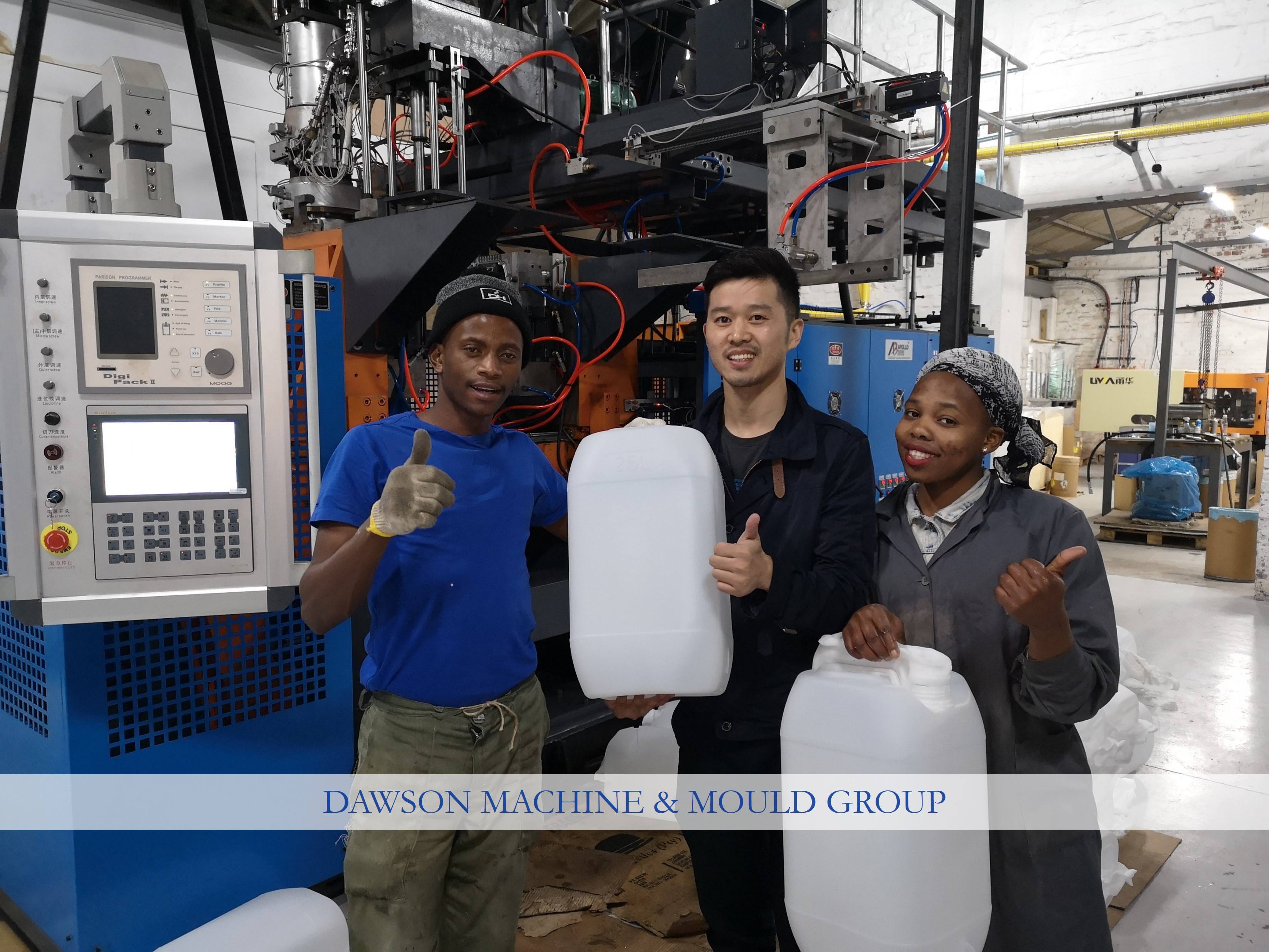 Машина инжекционного метода литья полости HDPE 300ml Multi для пластиковой бутылки косметик